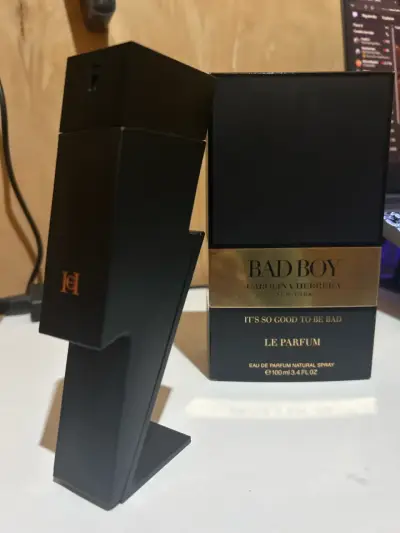 Perfume Carolina Herrera Bad Boy Le Parfum - miniatura 3