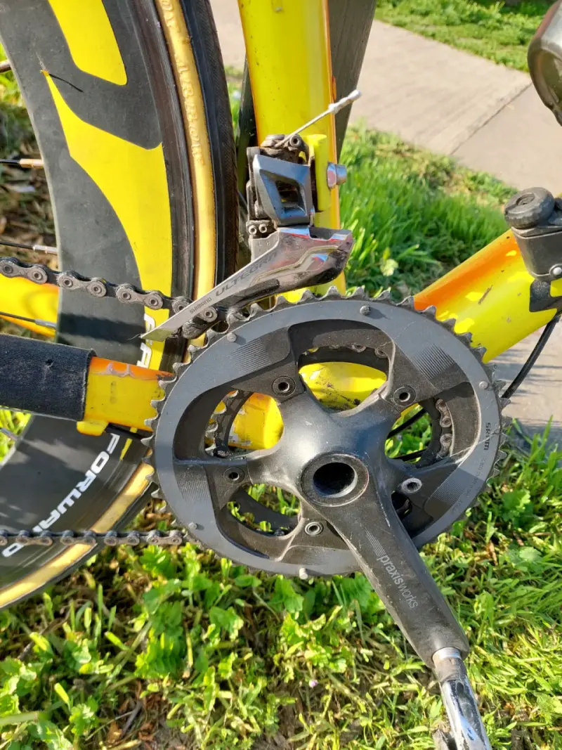 Bicicleta de carrera amarilla Specialized - 2