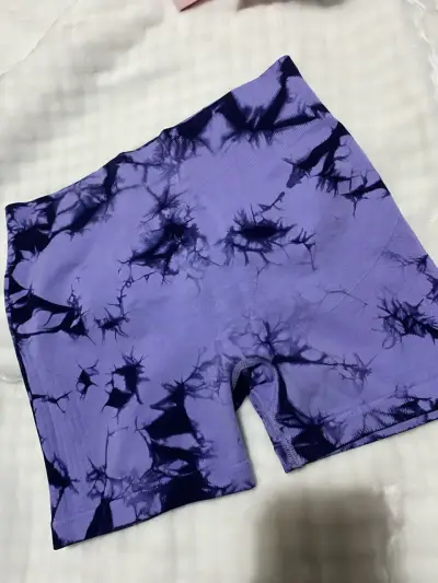 Shorts deportivos lilas estampados - miniatura 1