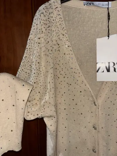 Cardigan beige con brillantes Zara - miniatura 2