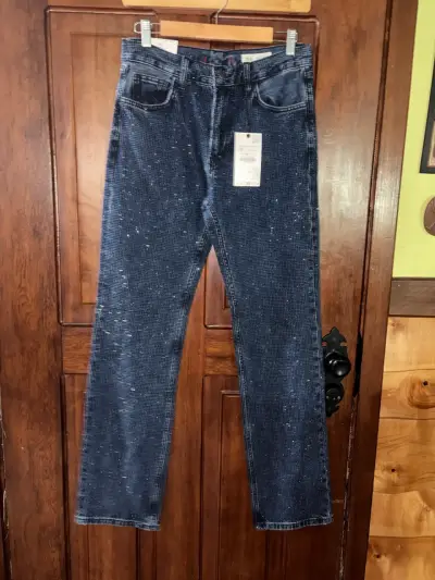 Jeans azul con diseño brillante - miniatura 1