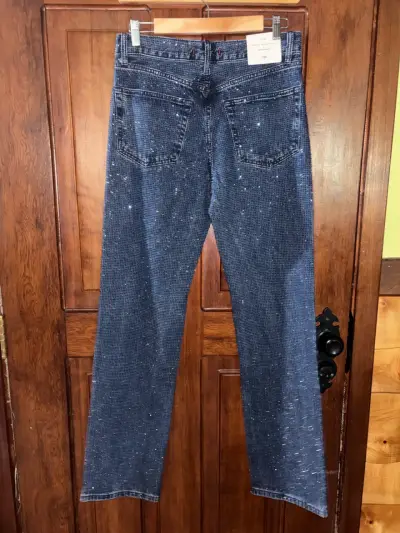 Jeans azul con diseño brillante - miniatura 2