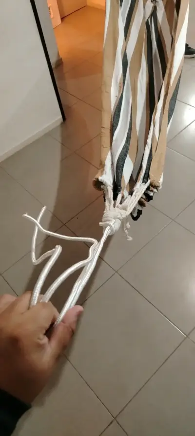 Hamaca de tela a rayas - miniatura 1