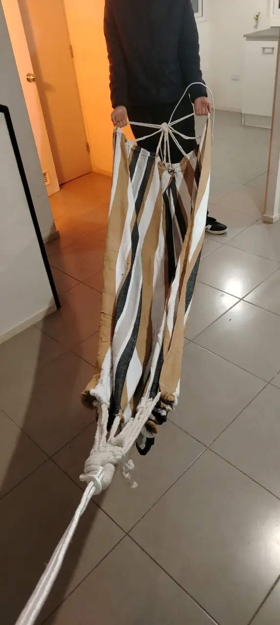 Hamaca de tela a rayas - 2