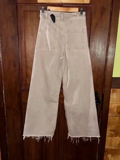 Pantalones gris claro desgastados - miniatura 2