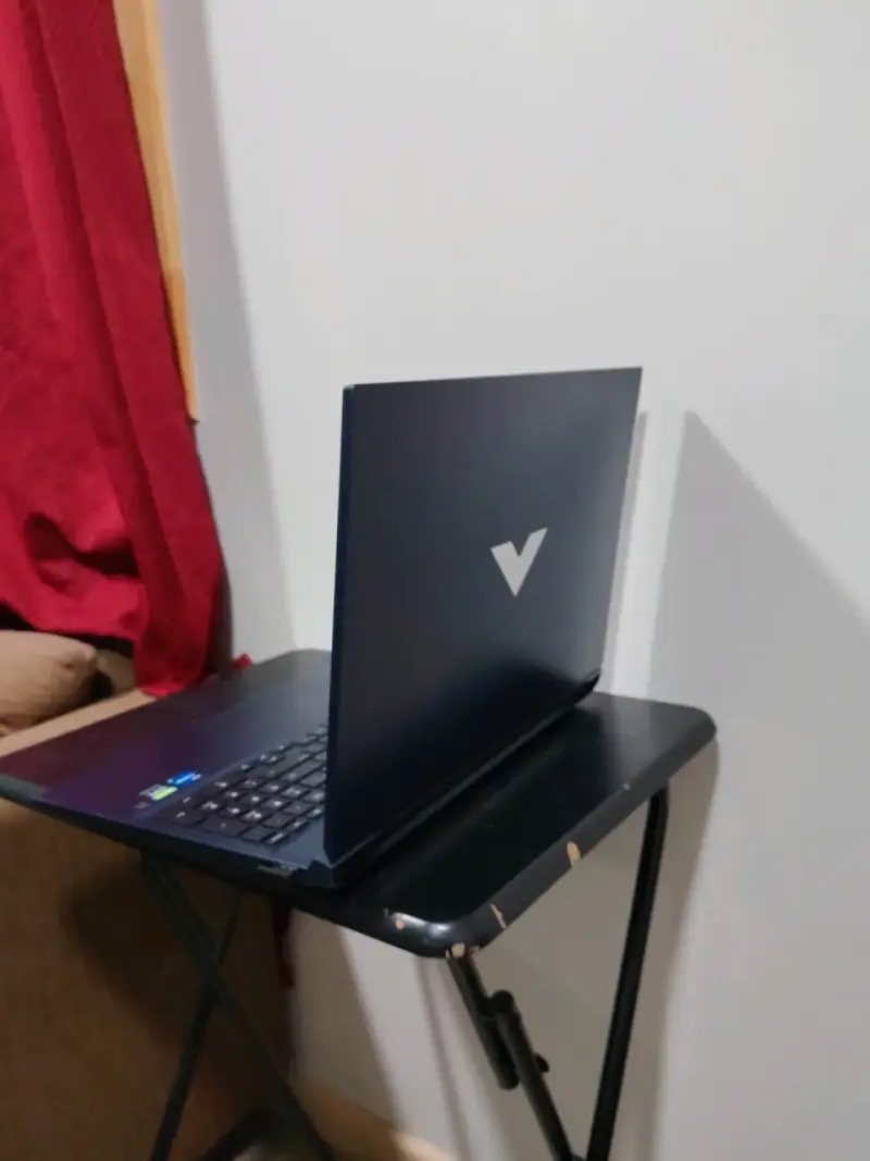Hp victus omen - 1
