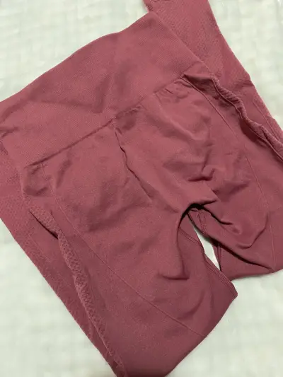 Leggings deportivos rosados - miniatura 1