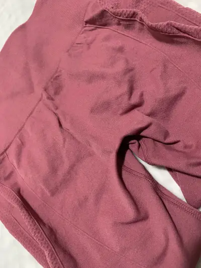 Leggings deportivos rosados - miniatura 2