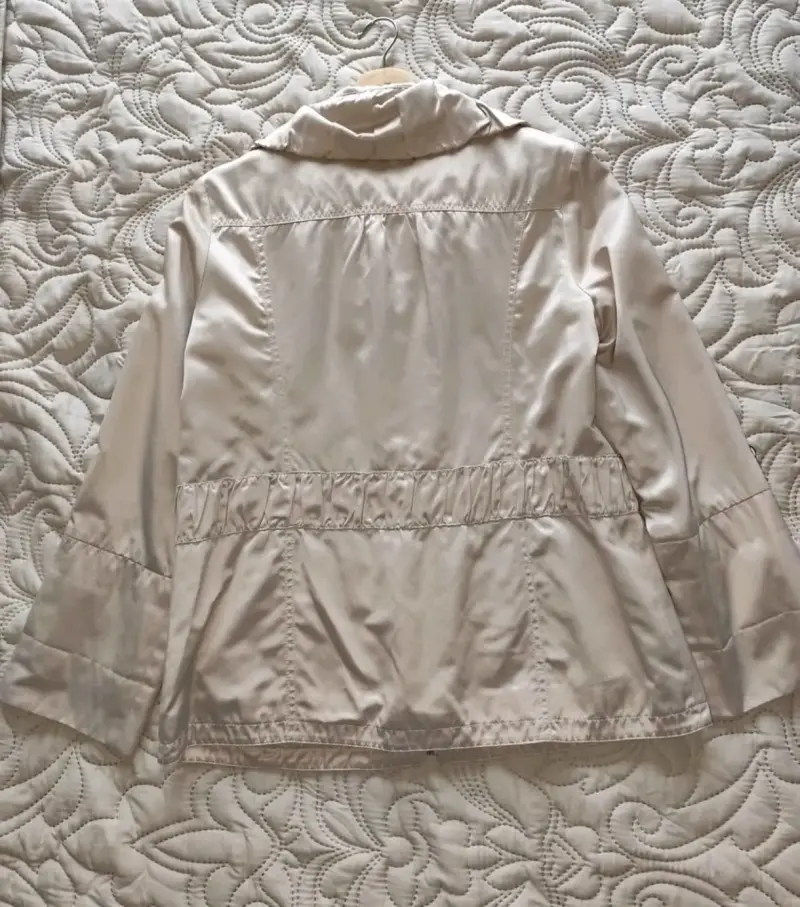 Chaqueta beige con cierre - 2