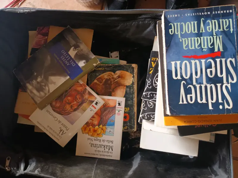 27 libros x 25.000 - 3