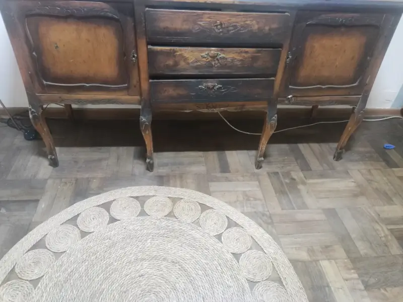 Aparador vintage de madera - 1