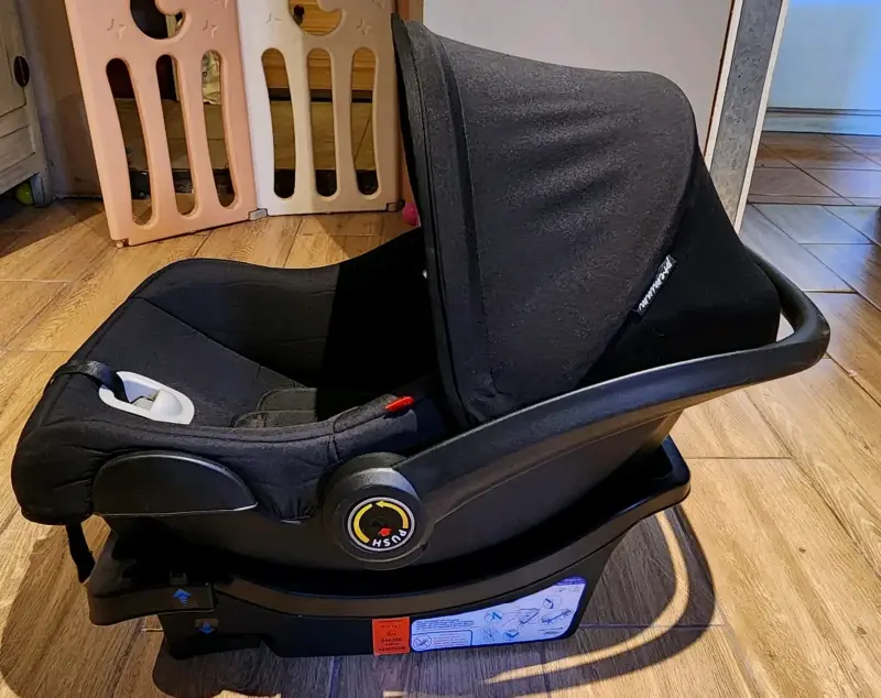 Silla de auto Bebesit negra - 2