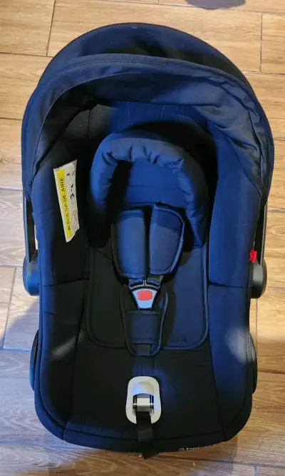 Silla de auto Bebesit negra - miniatura 3
