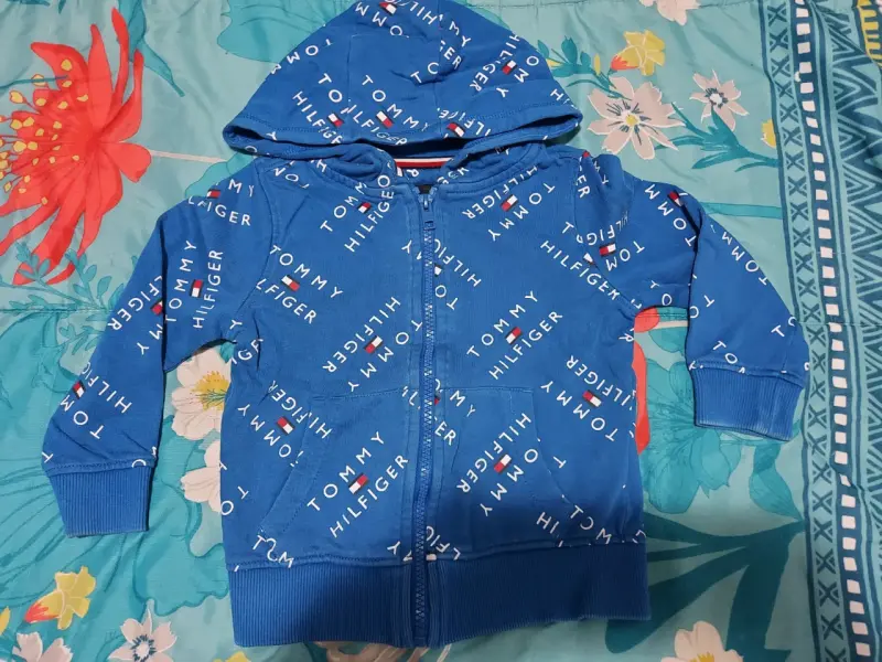 Polerón azul Tommy Hilfiger niño