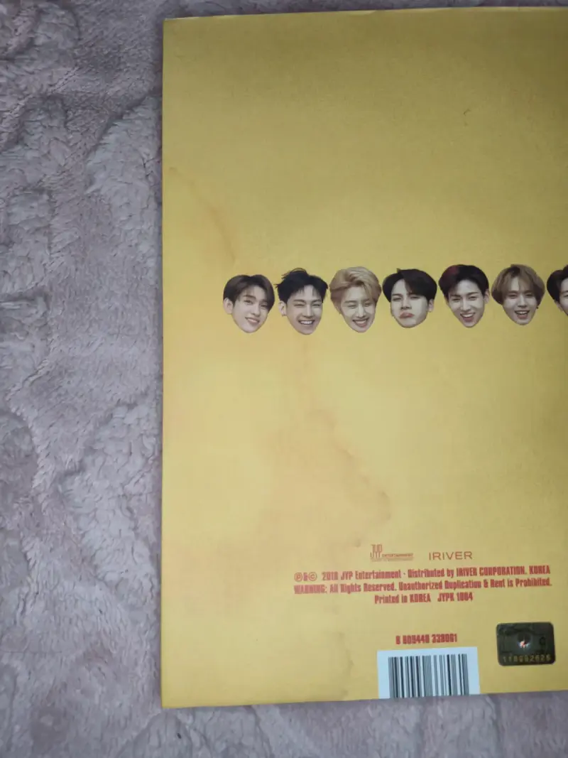 Álbum 'Eyes on You' autografiado - 2