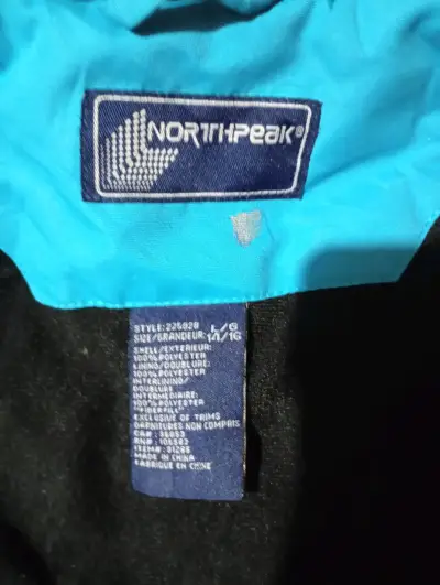Chaqueta outdoor de nieve con capucha - miniatura 3