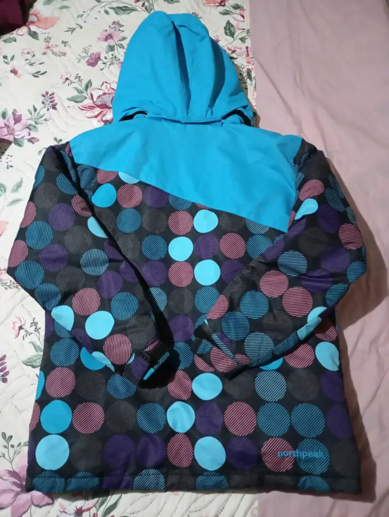 Chaqueta outdoor de nieve con capucha - 4