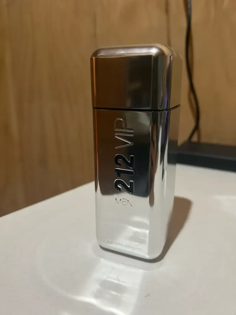 Perfume 212 VIP Men 100ml - 1