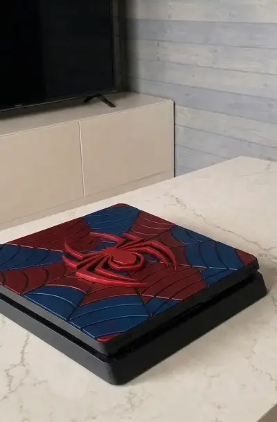 Consola PS4 spiderman - miniatura 2