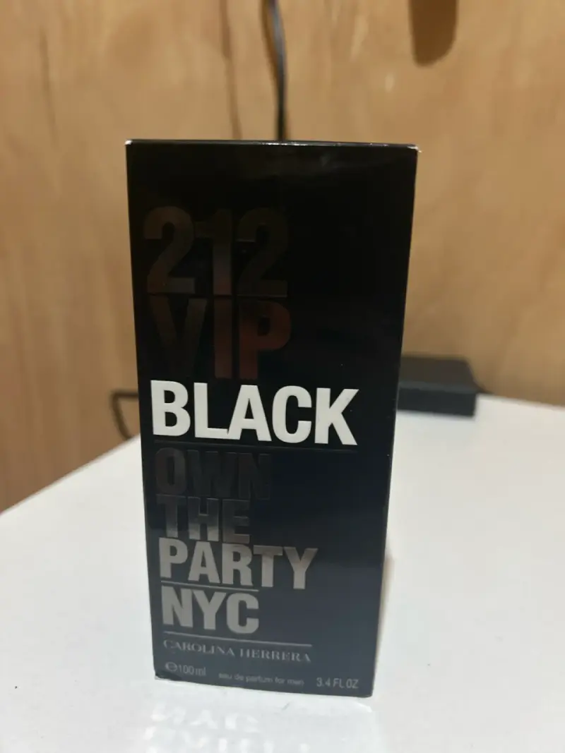 Perfume 212 VIP Black 100ml - 1