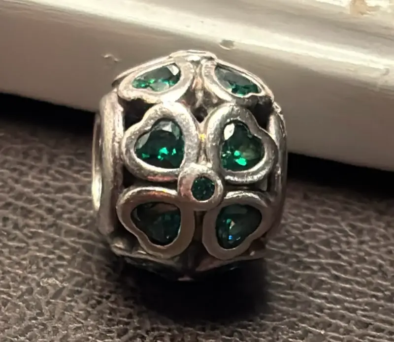 Charm Pandora trébol