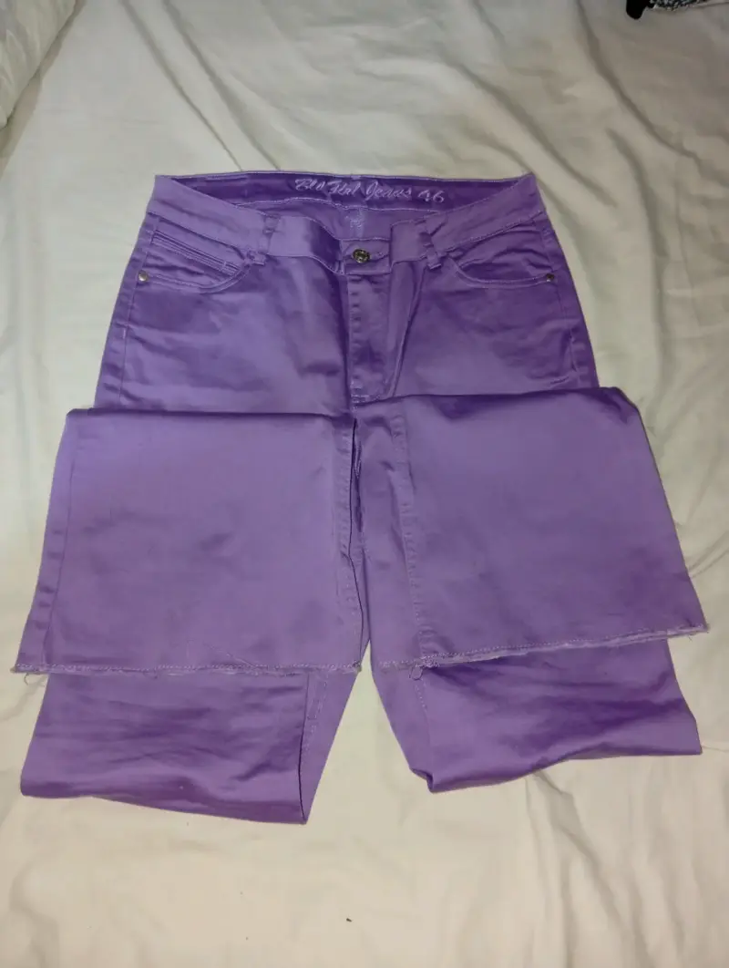 Pantalones morados corte DIY