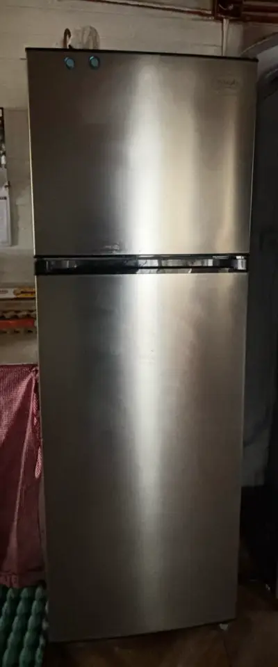 Refrigerador de acero inoxidable - miniatura 1