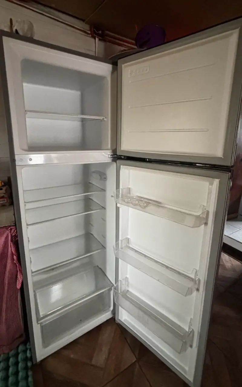 Refrigerador de acero inoxidable - 2