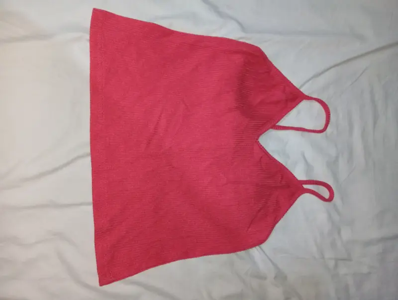Top de tirantes rojo