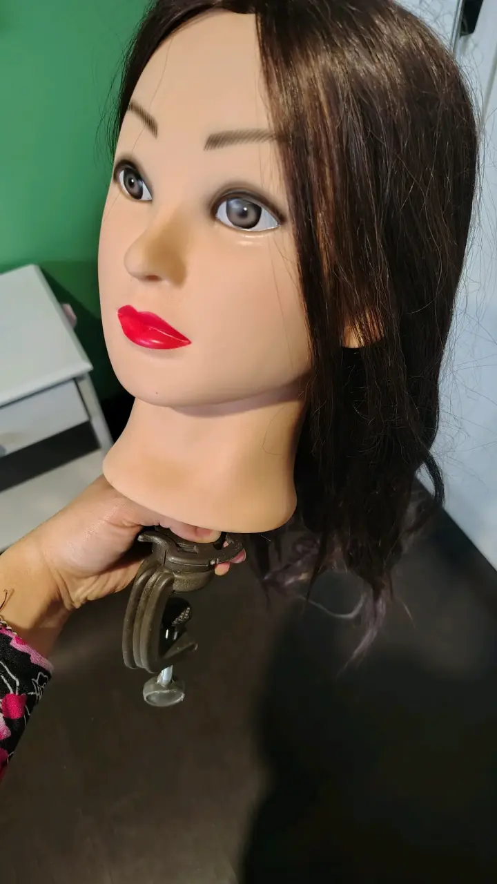 Cabeza de maniquí con cabello - 2