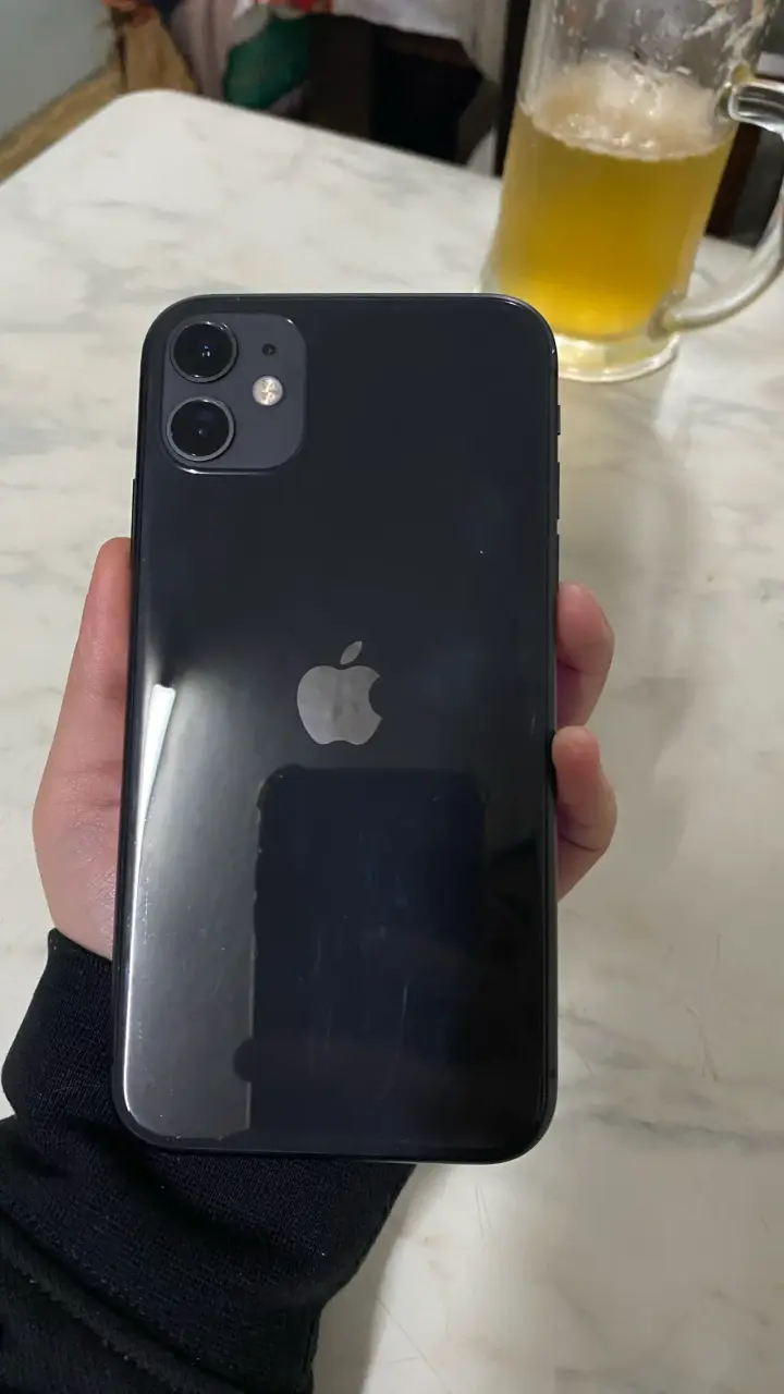 iPhone 11 - 3
