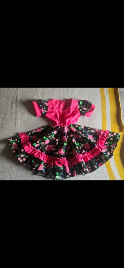 Vestido folclórico rosa y negro - miniatura 1