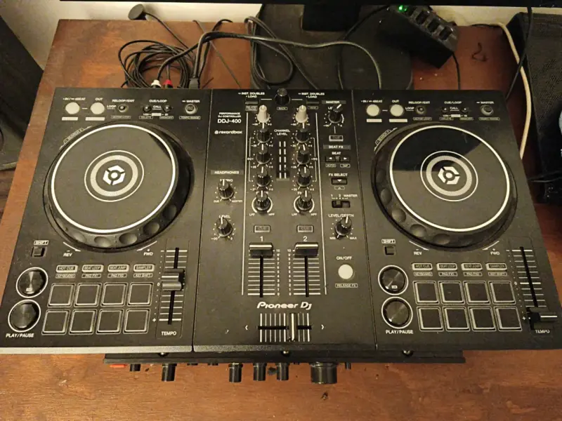 DDJ 400 casi nueva - 2