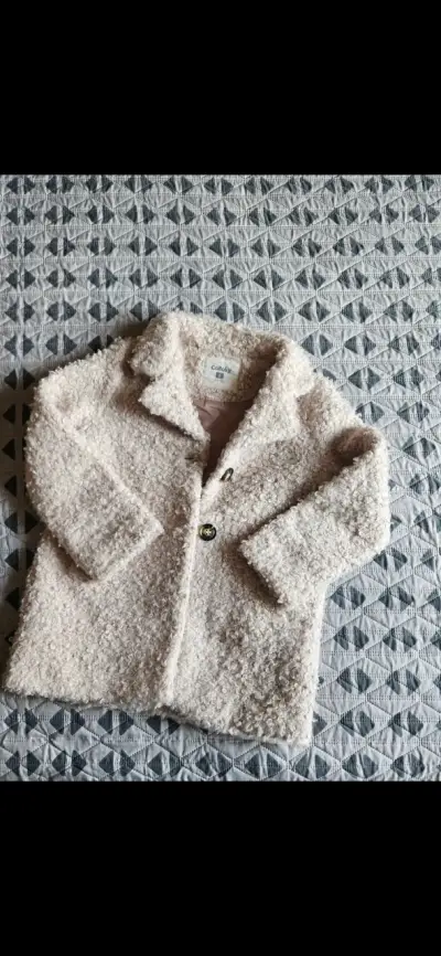 Abrigo peludo beige para niña - miniatura 1