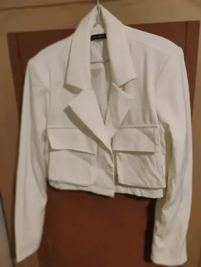 Blazer corto blanco elegante - miniatura 1