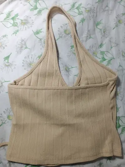 Top tejido beige sin mangas - miniatura 2