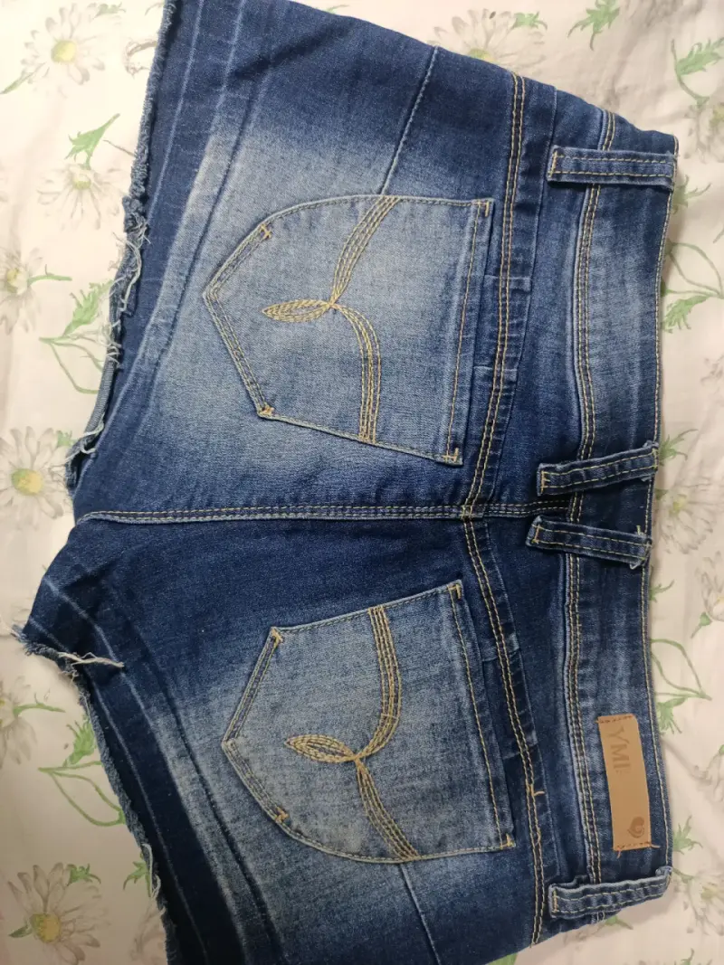 Shorts de mezclilla desgastados - 2