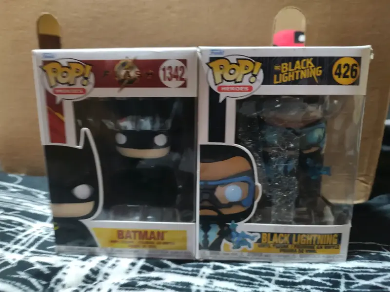 Set de figuras Funko Pop Batman y Black Lightning - 2