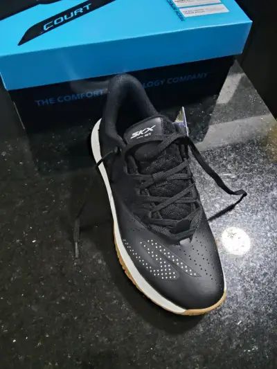 Zapatillas de Padel nuevas negras Skechers. - miniatura 2