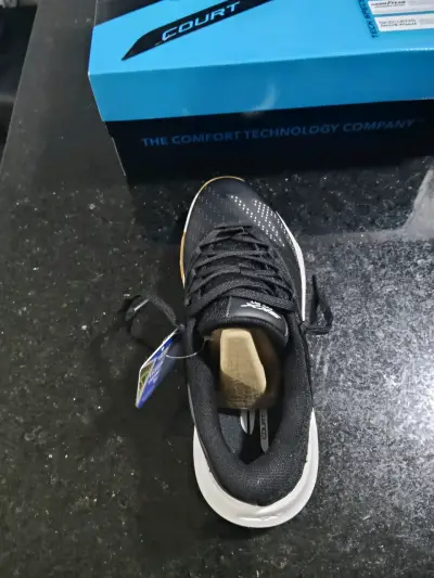Zapatillas de Padel nuevas negras Skechers. - miniatura 4