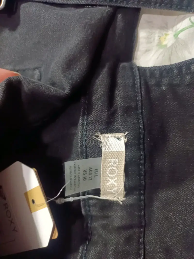 Pantalones negros de mezclilla - 3