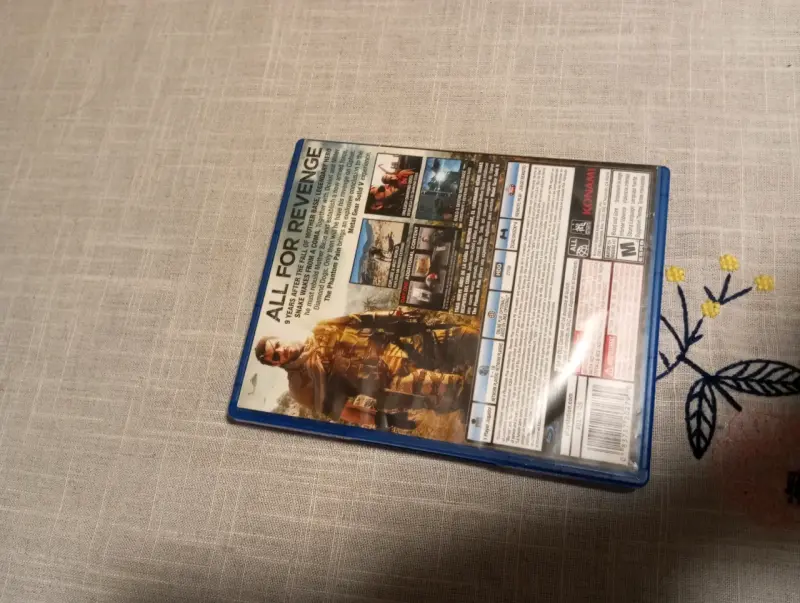 Juego PS4 Metal Gear Solid - 4
