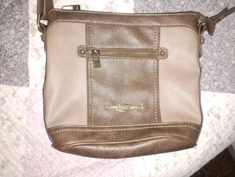Cartera marrón con cierre - 1