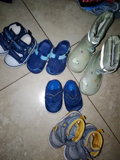 Lote de ropa infantil variada - miniatura 2