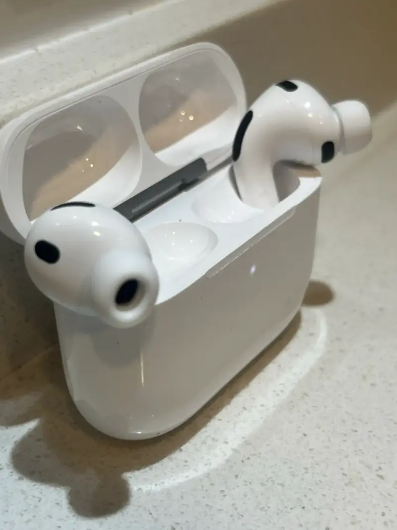 AirPods Pro 3 - 1