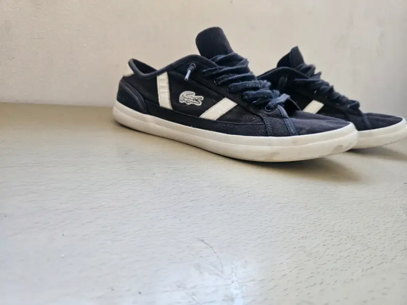 Zapatillas negras Lacoste - 1