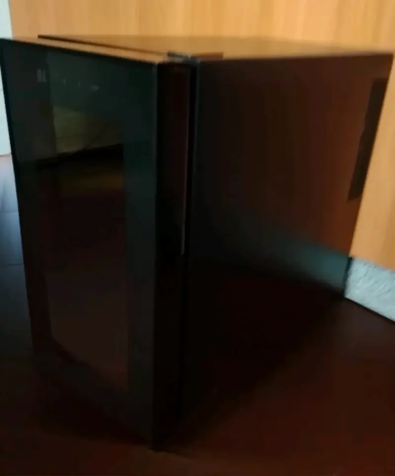 Cava marca Frigidaire - 1