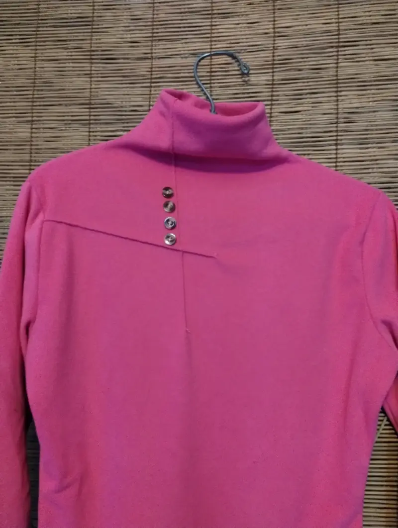 Jersey fucsia con cuello alto - 2