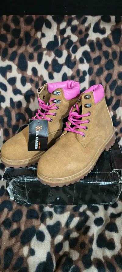 Botas camello con detalles rosas - miniatura 1