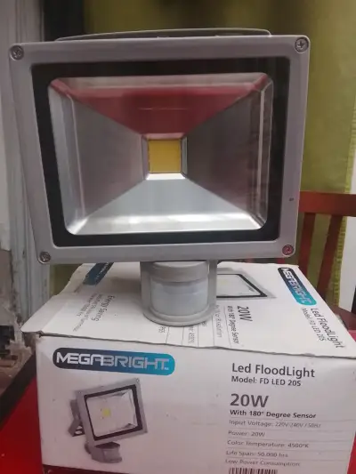 Proyector de área LED 20W - miniatura 2